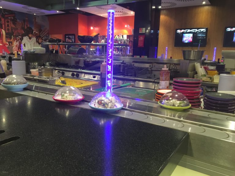 Conveyor-belt food service at YO! Sushi