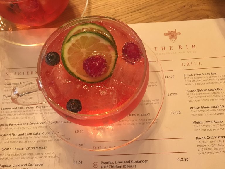 Fruity gin cocktail