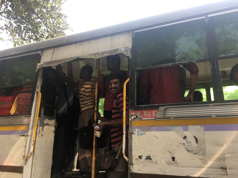 Catching the bus in India - travel for less