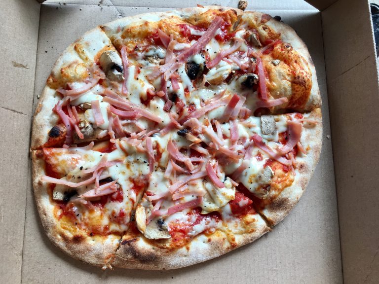 The Artisan Cook wood-fired pizza at Big Welsh Bite 2017
