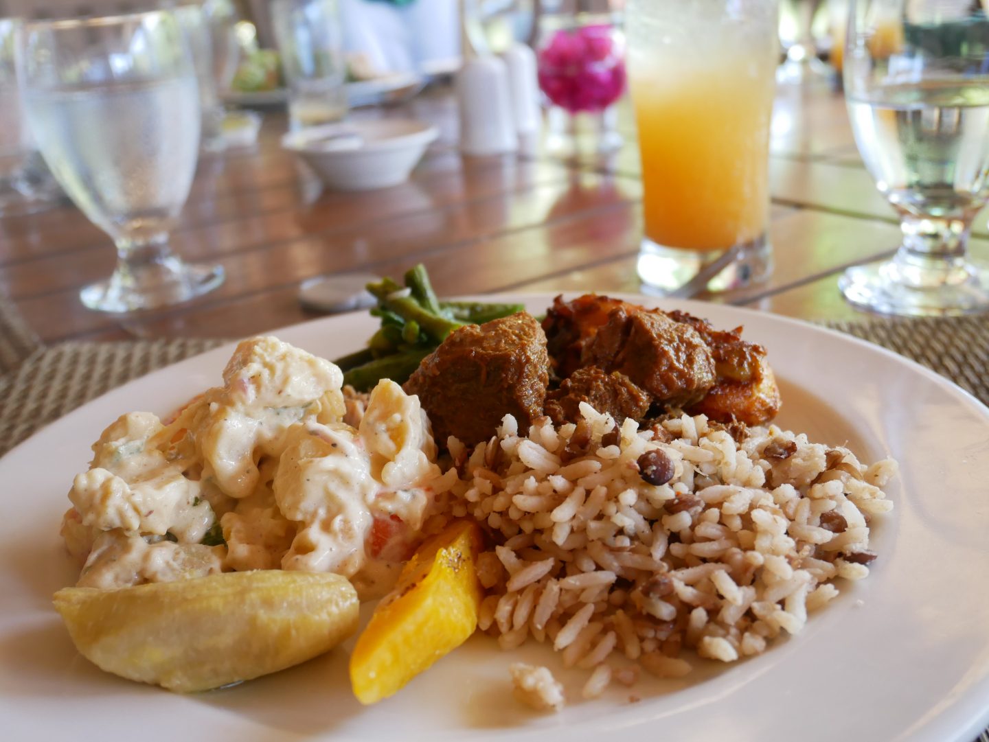 Buffet lunch at Belmont Estate