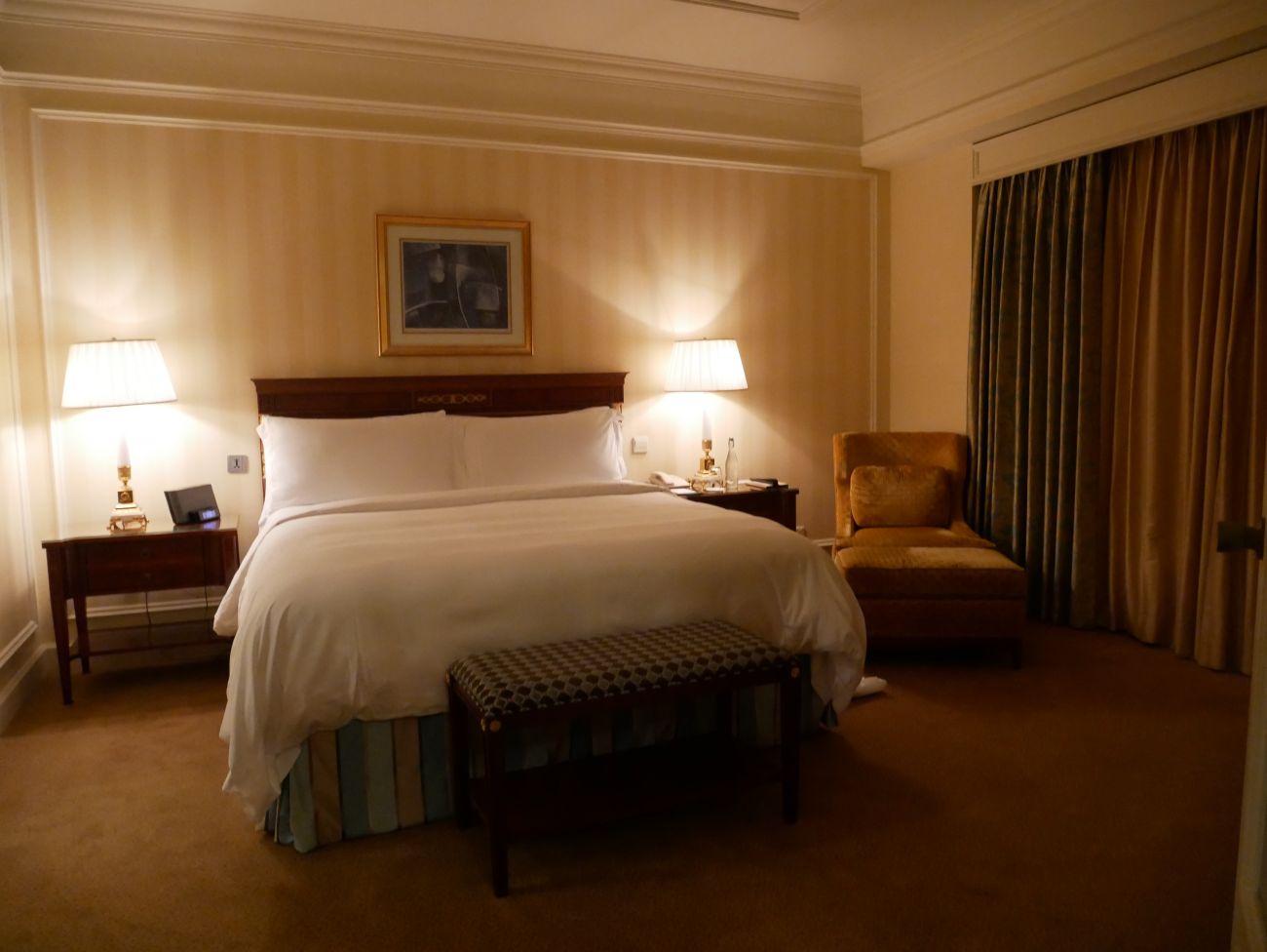 Bedroom suite at Four Seasons Doha in Qatar