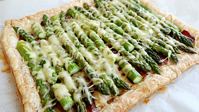 Asparagus, bacon and Gruyere filo pastry tart