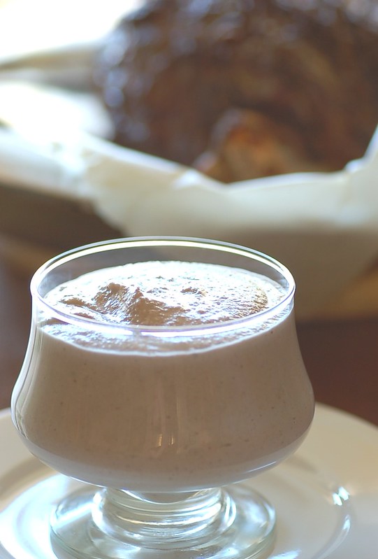 Bulgarian 'tarator' soup in a glass bowl